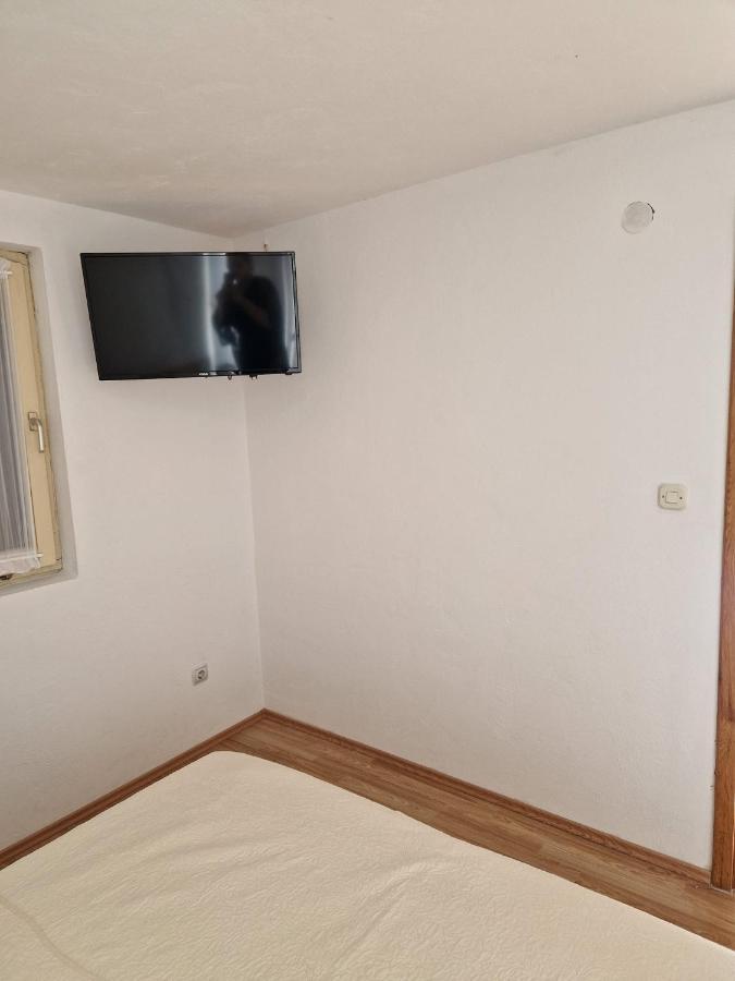 Apartment Misic Rtina Exteriör bild