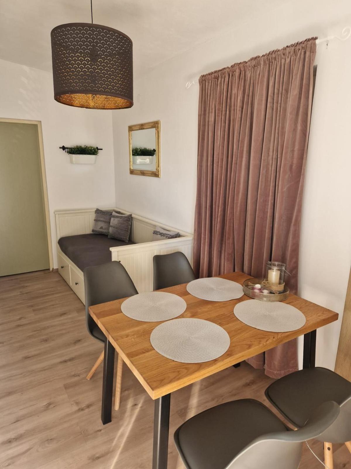 Apartment Misic Rtina Exteriör bild